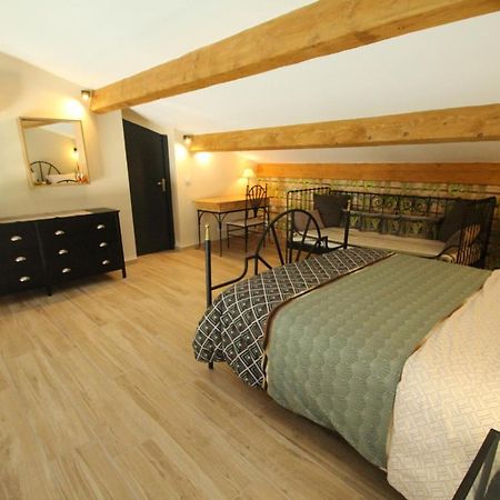 فيلا Loft Lou Pitchoun Saint-Étienne-du-Grès المظهر الخارجي الصورة