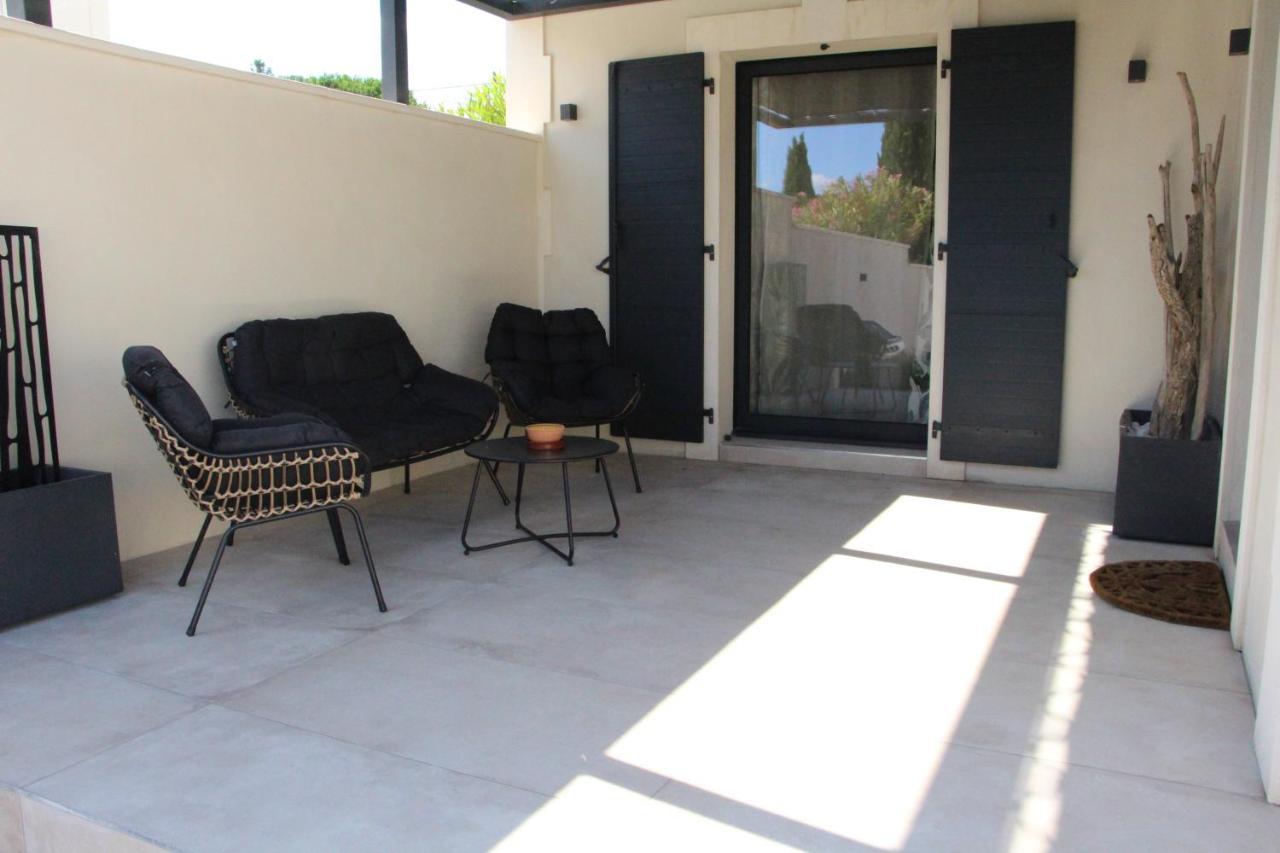 فيلا Loft Lou Pitchoun Saint-Étienne-du-Grès المظهر الخارجي الصورة